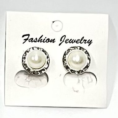 WHITE PEARL EAR RINGS SET